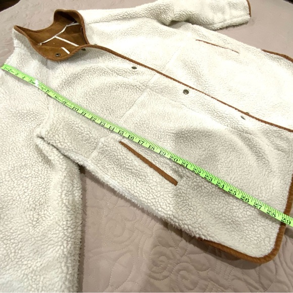 Cozy Sherpa Coat - Picture 9 of 9